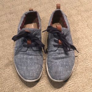 TOMS Sneakers